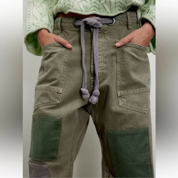 Free People WE THE FREE: Moxie Low Slung Pull on Patchwork Barrel Jeans(NWOT) - Picture 2 of 7